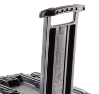 close up of the peli 0450 mobile tool chest Retractable extension handle