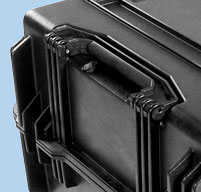close up of Peli 1780 transport case Fold down handles