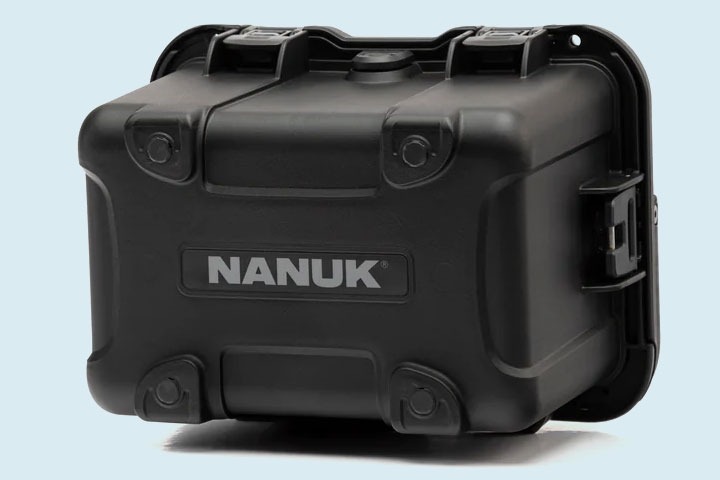 nanuk case feet